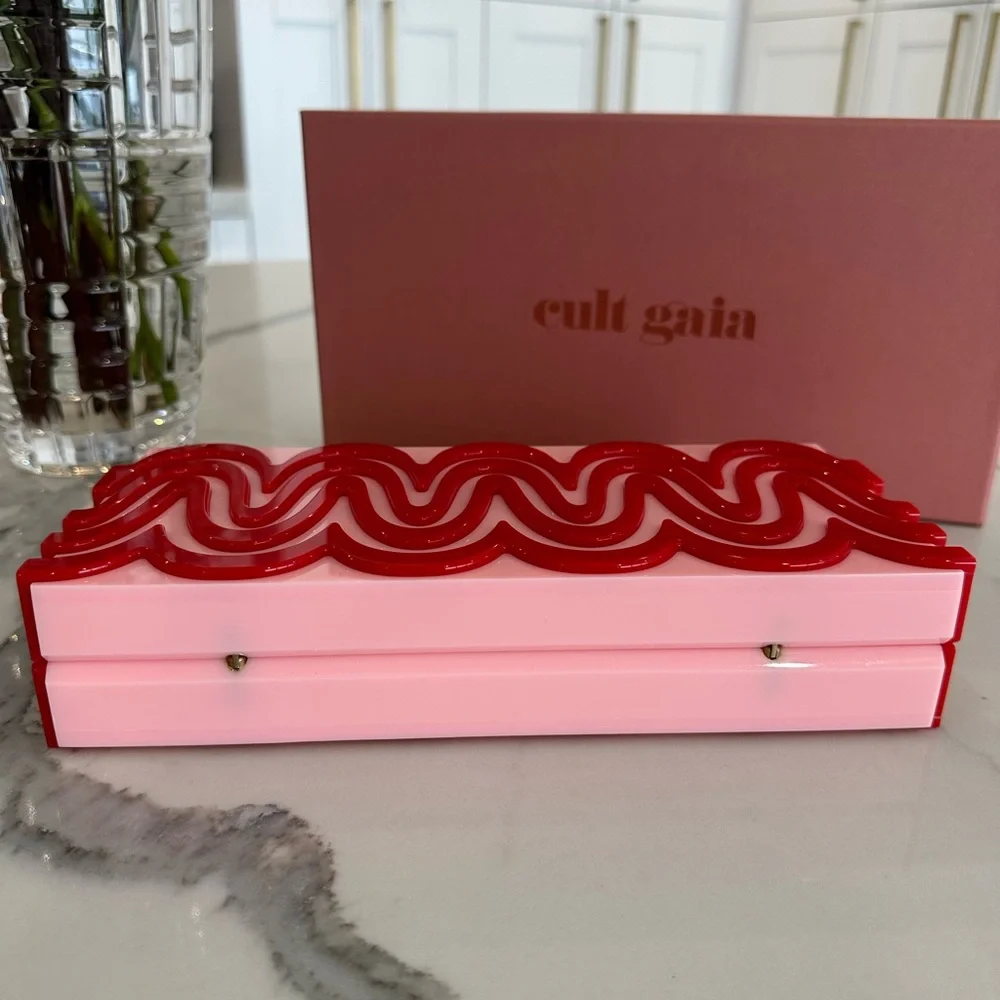 Cult Gaia Yaro Clutch - Picture 9 of 10